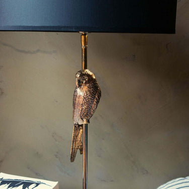 Perching parrot table lamp